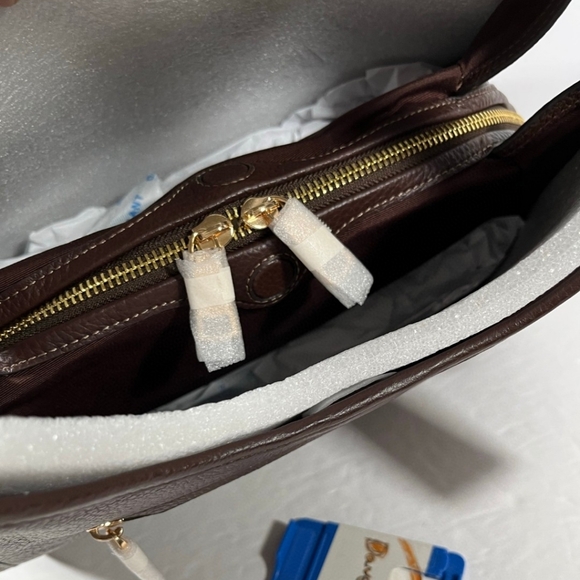 NWT Coach Erin Shoulder Bag In pebble Leather In Gold/Maple - Picture 5 of 7